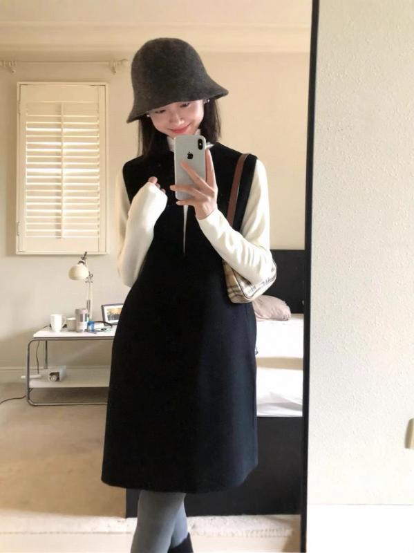 レディース 秋冬 ワンピース Vネック ウール ニット ミニマル 毛織り質感 極簡デザイン 背心スタイル 通勤 日常使い 暖か素材 吸湿速乾 軽量 ハイネック風 ロング丈 膝丈 膝下丈 膝上丈 レイヤード コーディネート 暖房不要 防寒 インナー不要