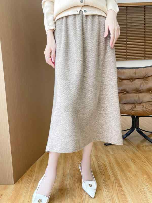 スカート レディース 秋冬 純羊毛 ニット ミドル丈 膝下丈 Aライン ヘリンボーン織り ウール 暖かみ 女性用 ロングスカート 編み込み 落ち感 スタイリッシュ 日常使い コーディネート ボトムス ファッション アイテム