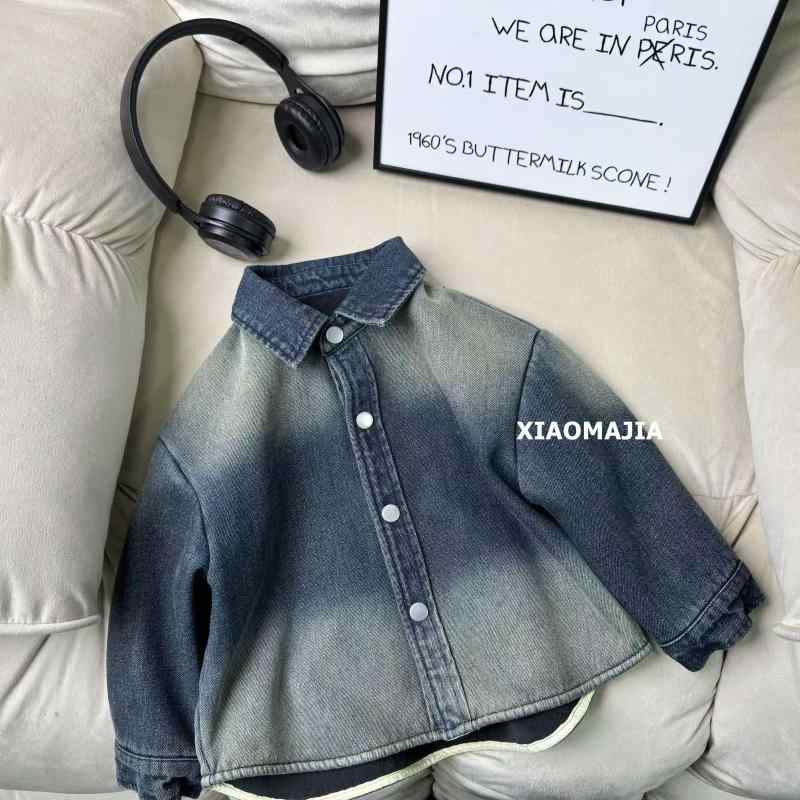 秋冬 キッズ 男の子 デニム ジャケット グラデーション デザイン フリース 裏地 暖か 保暖 コーディネート 百搭 上着 子供服 ボーイ