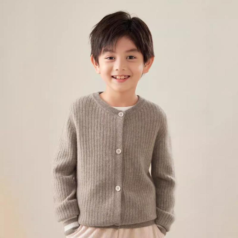 ・適用性別: ユニセックス・スタイル: カジュアル・対象年齢: 中大児童(8歳以上、140cm以上)・適合季節: 冬、春、秋・毛糸太さ: 普通・厚み: 加厚・袖丈: 長袖・閉合方式: シングルブレスト・柄: 無地・素材: ウール100%・安全基準: Aクラス・ネックスタイル: クルーネック・フード: なし・色: グレー,ベージュ,ダークキャメル,ブルー,メロンレッド・対象身長: 110cm,120cm,130cm,140cm,150cm