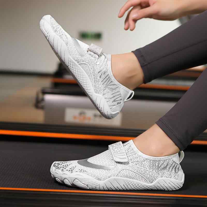 室内フィットネスシューズ 男女兼用 縄跳び ヨガ ランニングマシン スクワット ホームエクササイズ ソフトソール 軽量 吸湿速乾 通気性 クッション グリップ