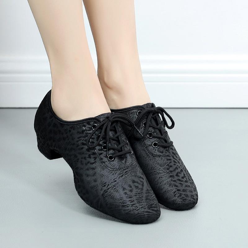 ダンスシューズ 男女兼用 ラテン舞 ソフト底 室内用 モダン チャチャ 広場ダンス 海外規格 練習用 社交ダンス