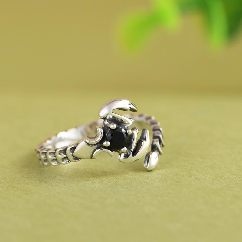 指輪 レディース シルバー ジルコニア オープン スコーピオンモチーフ レトロ 個性派 ニッチ 手元アク..