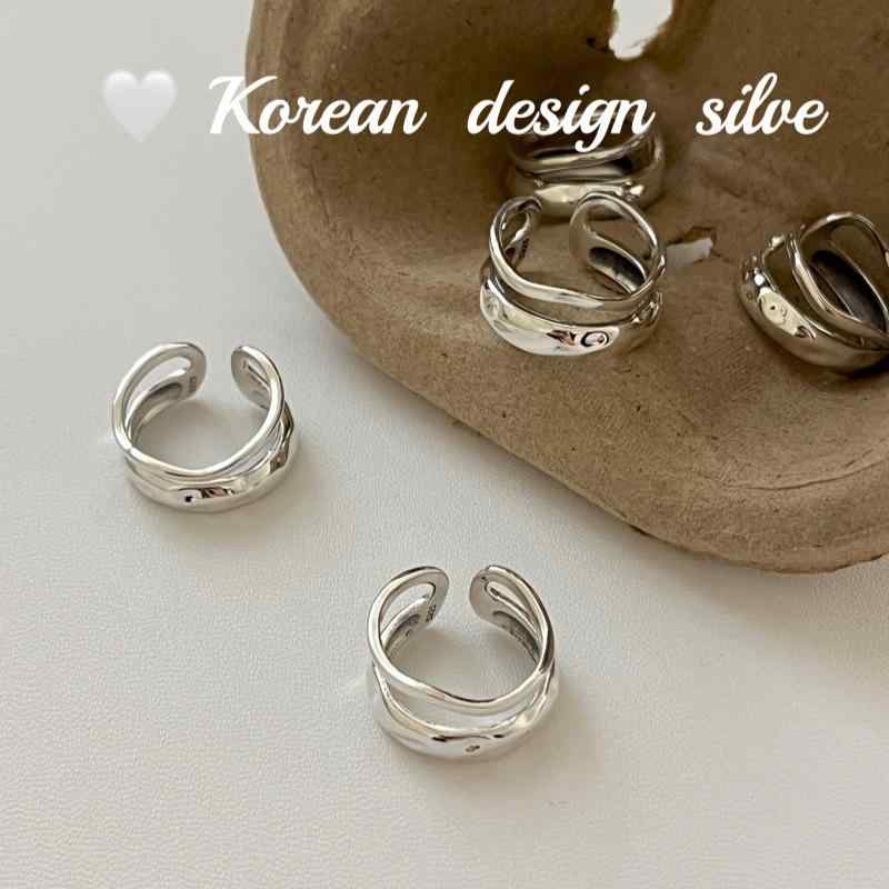 指輪 925純銀 二層質感 個性派 シルバーアクセサリー ユニセックス 日常使い スタイリッシュ 洗練デザ..