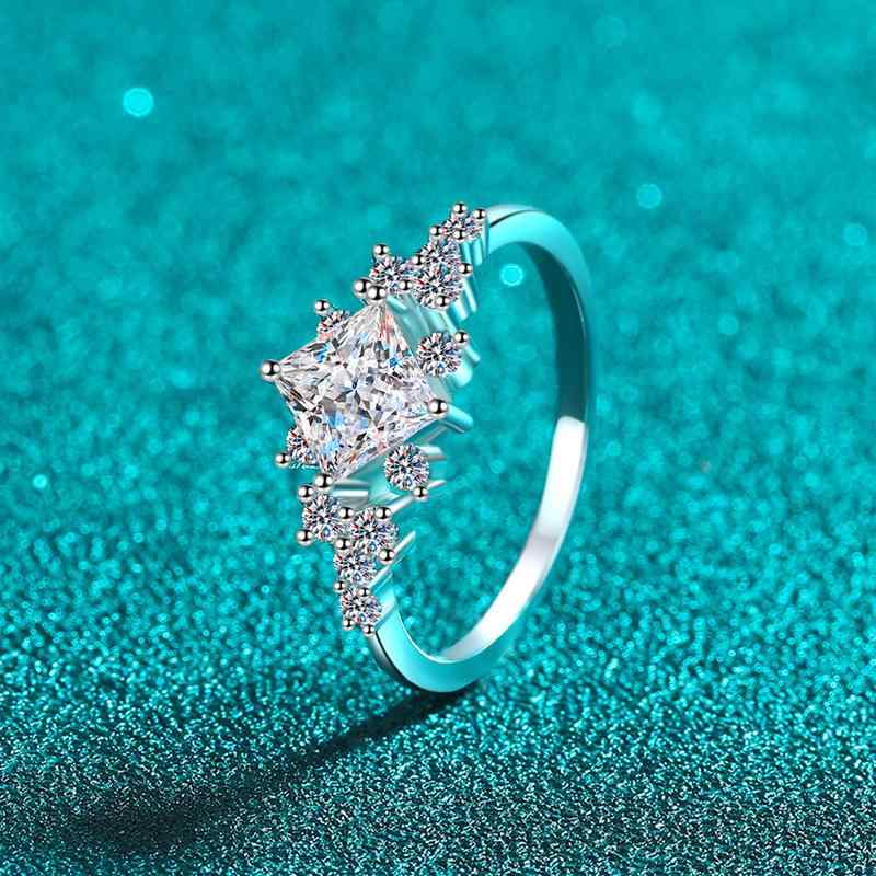 指輪 レディース 925シルバー モザナイト 正方形 幾何学デザイン 清涼感 高級感 クール リング ジュエ..