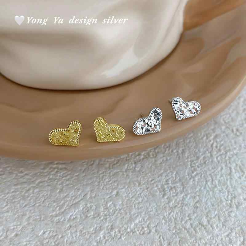 レディース ピアス ハート型 S925 純銀 シンプル 清新 精美 高級感 ニッチ 気質 耳飾り スタッド イヤ..