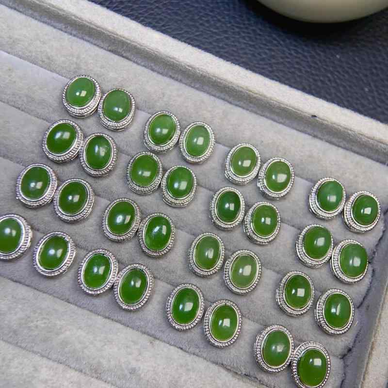 レディース ピアス 天然翡翠 和田玉 イヤースタッド レトロ 上品 アクセサリー インセット 縁取り 女性..