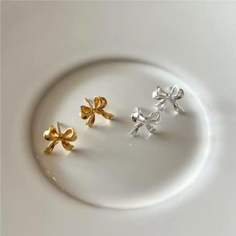 Rhodolite - ピアス レディース 純銀 蝶結び スタッド シンプル 上品 小ぶり 高級感 耳飾り インフルエンサー 気質 精巧 女性 かわいい アクセサリー
