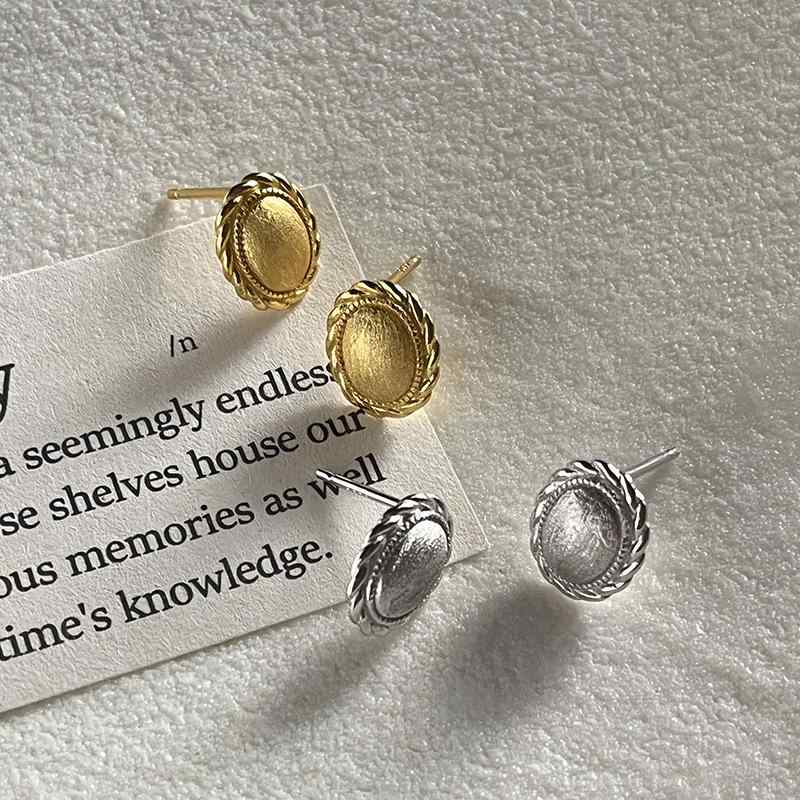 ピアス レディース シルバー ツイスト 楕円形 刷毛引き シンプル 高級感 ファッション エレガント 気質..