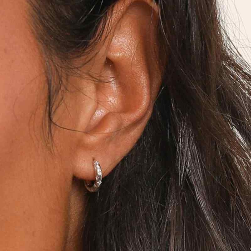 イヤーカフ レディース 925シルバー 18Kゴールドメッキ ジルコニア 欧米風 小衆デザイン クール風 スイートクール 高級感 耳飾り 星モチーフ アクセサリー ファッション ジュエリー 女性用 シンプル スタイリッシュ 日常使い ギフト向き