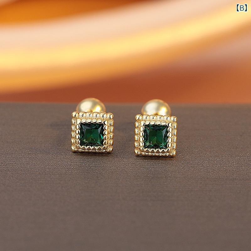 スタッドピアス レディース レトロ 小ぶり エメラルド ねじり模様 四角形 キューブ シルバー925 高級感 精巧 コンパクト グリーン ジュエリー アクセサリー デザイン