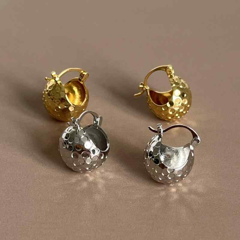 イヤーカフ レディース 日韓風 小衆 高級感 日常 シンプル クール 幾何学 半円 きらきら 氷 耳飾り 軽..