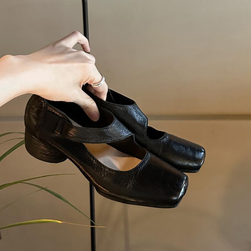 レディース パンプス スクエアトゥ チャンキーヒール ソフトレザー 本革 高級感 バレエ風 コーディネートしやすい 女性用 デイリーシューズ