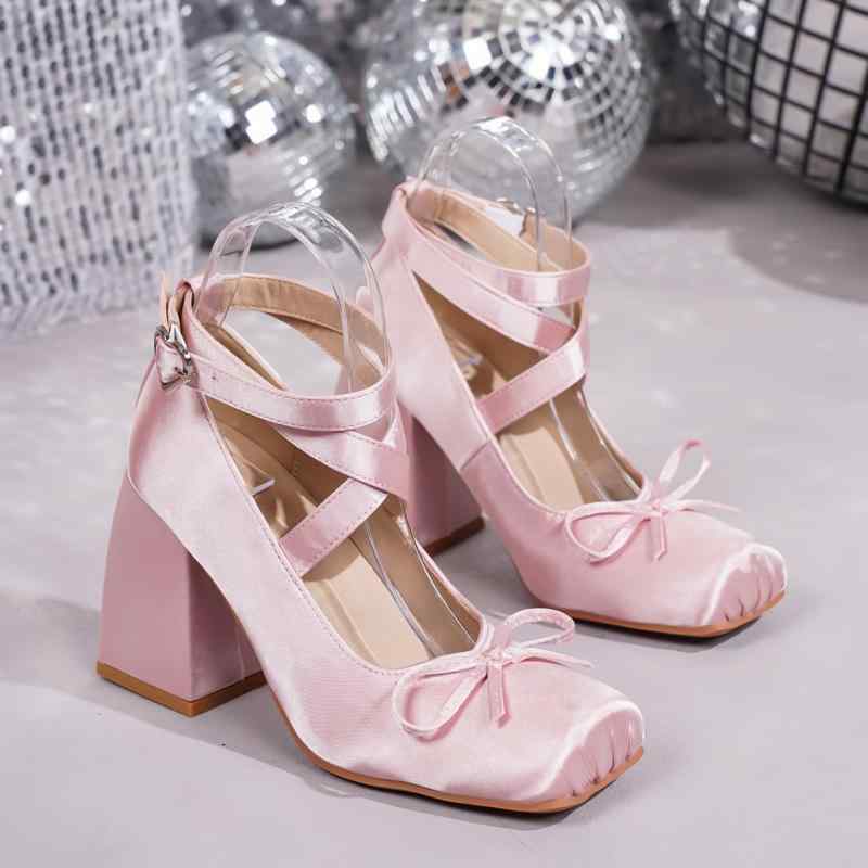 パンプス レディース バレエ風 ヒールシューズ 大きめサイズ 蝶結び 少女向け かわいい 外出用 カジュアル 通勤 通学 デイリー ポインテッドトゥ エレガント 軽量