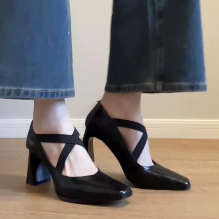 レディース メアリージェーンシューズ レトロ 太ヒール クロスストラップ 伸縮バンド ポインテッドトゥ バレエ風 イージーオン シングルシューズ 女性用 ヒールパンプス 通勤 通学 デイリー 軽量 快適 履きやすい スタイリッシュ 足元おしゃれ 春夏 秋