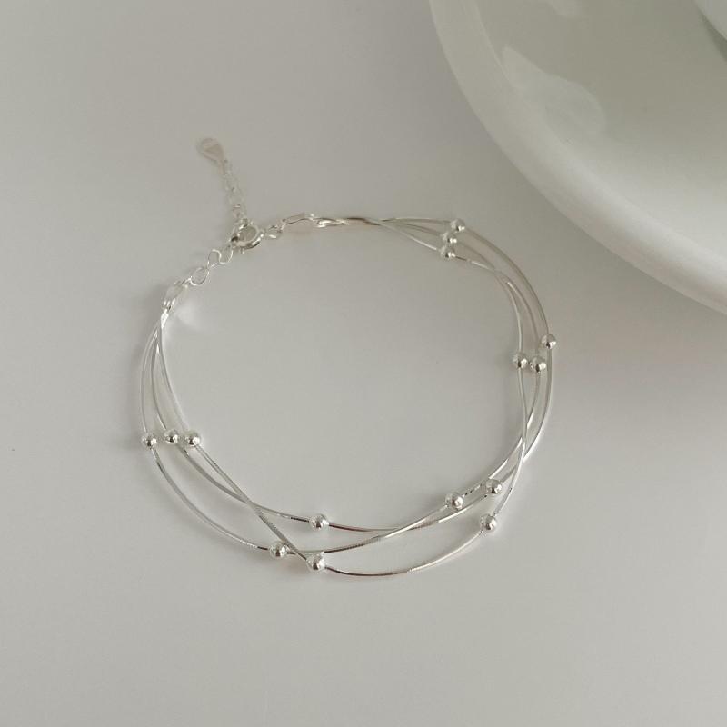 ブレスレット レディース 925シルバー 三連 蛇骨チェーン ビーズ間 シンプル 重ね付け 銀アクセサリー 手飾り ジュエリー 韓国風 日常使い ギフト対応