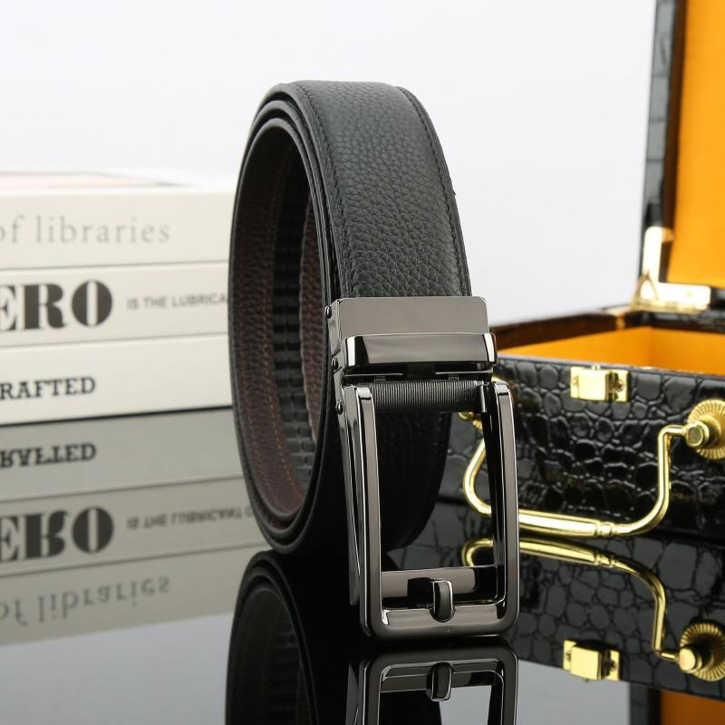 メンズ ベルト 高級感 上質牛革 自動バックル 牛革風 ピンなし ビジネス 通勤 デイリー 軽量 耐久性 幅..