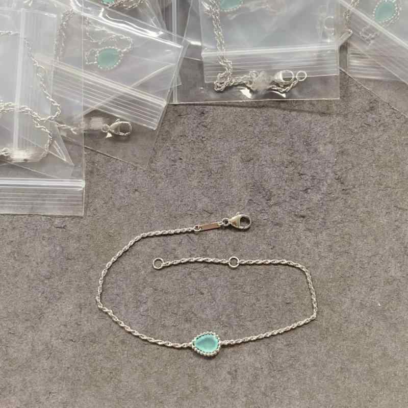 ブレスレット レディース 天然石 嵌め込み 水滴形 ツイスト デザイン 金メッキ 加工 優雅 気質 アクセ..