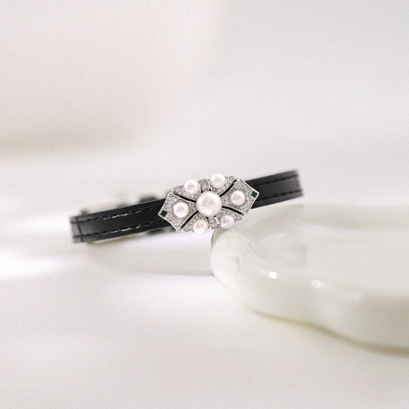 ブレスレット レディース 高級感 個性的 パール レザー かわいい クール 手首チェーン ニッチデザイン ..