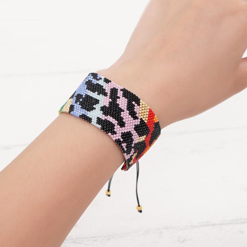 ブレスレット ボヘミアン Miyukiビーズ 手編み 五星デザイン ワイド シンプル ファッション 欧米風 ア..