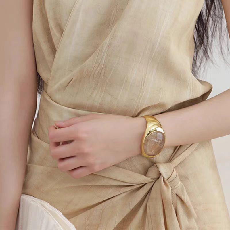 ブレスレット レディース 秋冬 天然茶水晶 高級感 軽奢 オリジナルデザイン 小众 百搭 ファッション シンプル コーディネート アクセサリー ジュエリー 天然石 パワーストーン 日常使い ギフト向き 洗練 モダン スタイリッシュ