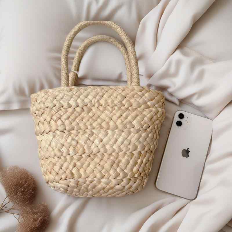 ・スタイル: レジャー・素材: ポリウレタン・バッグサイズ: 中型・流行要素: 編み込み・内張り素材: ポリエステル・形状: 楕円形・開閉方式: オープン・内部構造: 携帯電話ポケット・外ポケット種類: オープン袋・硬さ: 中偏軟