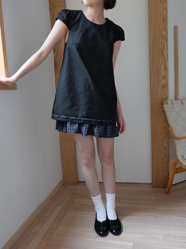 レディース ワンピース チェック柄 切り替え 短袖 シンプル ゆったり ミドル丈 カジュアル 日常使い 軽やか デザイン 膝丈 膝下丈 膝上丈 柔らかい 素材 コットン 混 ポリエステル 混 春夏 秋冬 通年 トップス スカート ワンセット コーディネー