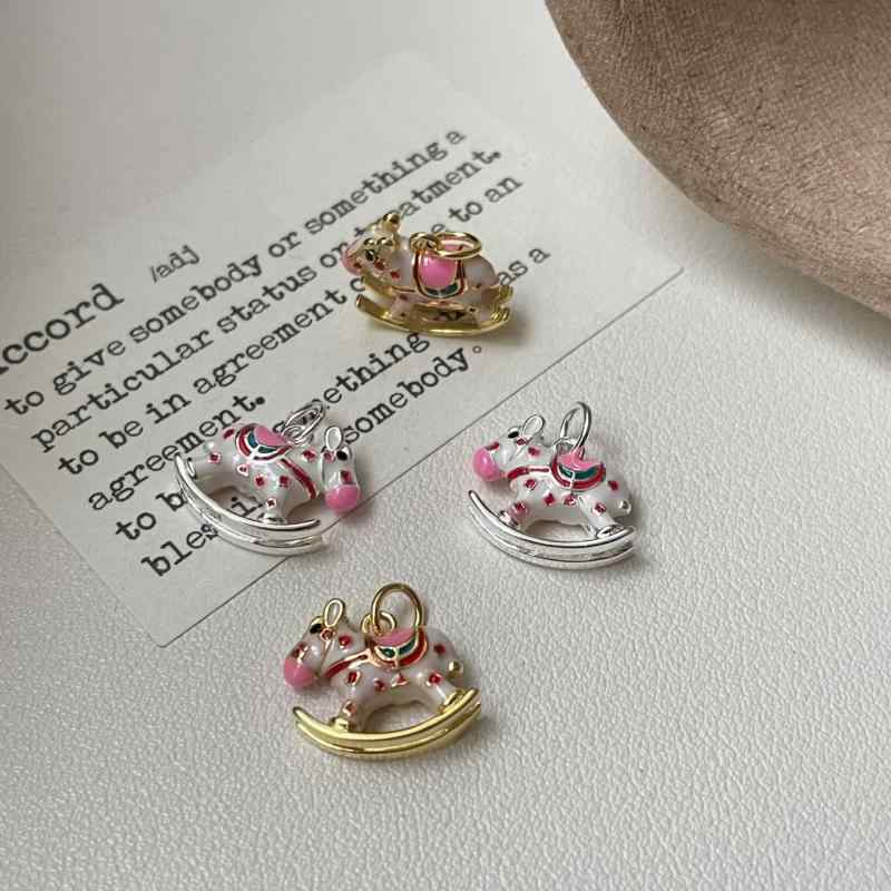 ・素材: シルバー・形状: ジオメトリック・加工: ポリッシュ・色: ゴールド, シルバー・純度: 925シルバー・流行要素: 円形・スタイル: 個性