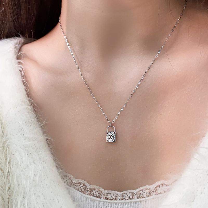 ネックレス レディース 純銀 S925 ジルコニア インセット 高級感 汎用 銀アクセサリー ユニーク デザイ..