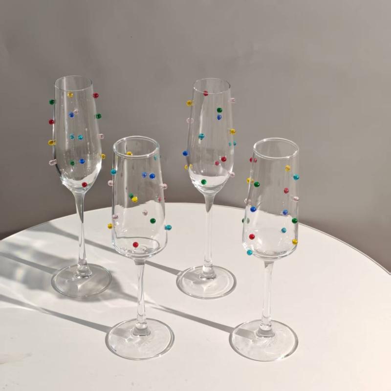 高脚グラス ガラス 高級感 カラフル シャンパングラス スパークリングワイングラス ワイングラス カクテルグラス 赤ワイングラス 水グラス テーブルウェア