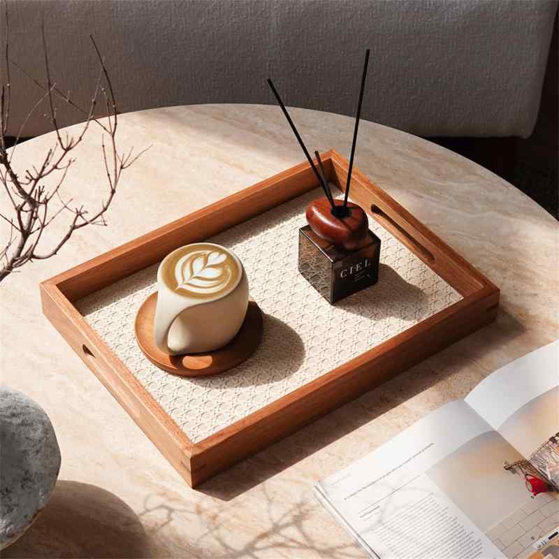 インテリア トレイ 収納トレイ 木製フレーム ラタン レザー 持ち手付き アンティーク風 レトロ 玄関 鍵置き 小物入れ おしゃれ アジアン雑貨 トレー 小物収納 卓上 飾り台