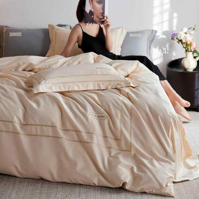 ベッドリネン 4点セット 純綿 長繊維綿 刺繍 イタリア風 高級感 色織提花 寝室用 吸湿速乾 軽量 通年