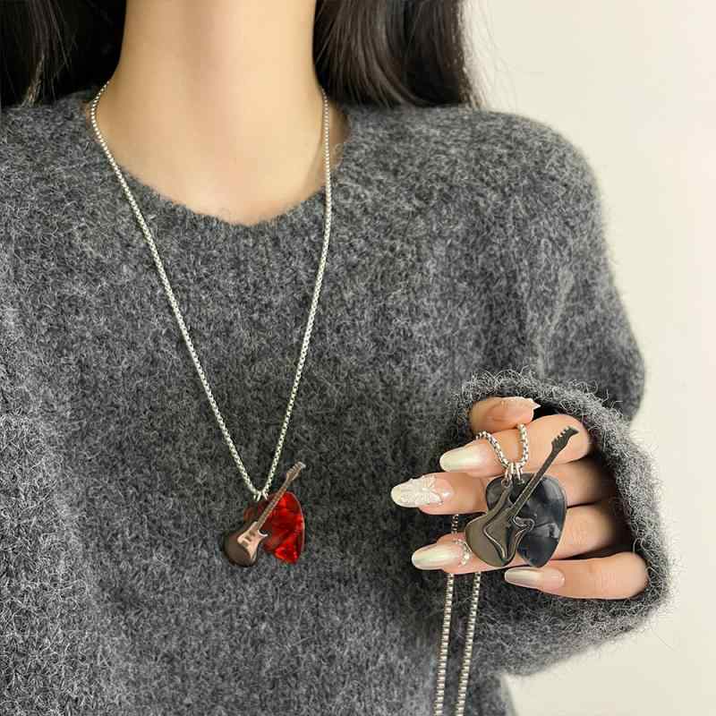 ネックレス レディース ハート型 ギター型 ペンダント ヒップホップ風 ロングチェーン 秋冬 セーター ..