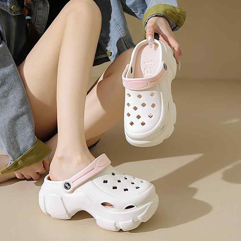 サンダル レディース 春夏 穴あきタイプ 無地カラー 厚底ソール ソフトクッション 増高デザイン 屋外着..