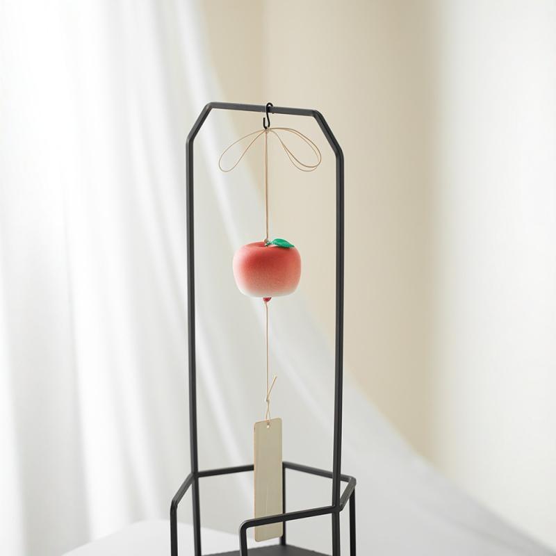 風鈴 庭園飾り 手作り陶器 りんご型 吊り飾り インテリア雑貨 クリエイティブ置物 オリジナルデザイン 家庭用 ガーデニング 室内装飾