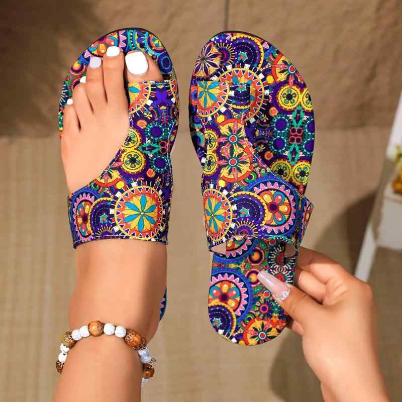 ビーチサンダル レディース 大きめサイズ エスニック風 花柄 オープントゥ ローマンスタイル フラット底 春夏 クロッポ セットトゥ 印花柄 民族風 平底 套趾 夏季用