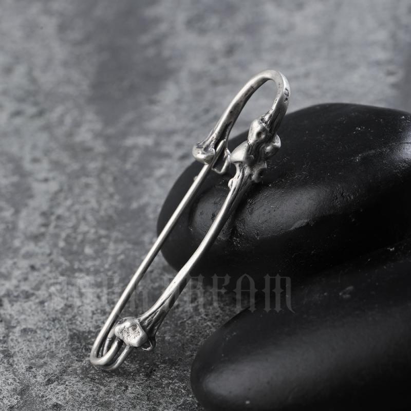 ブローチ 男女兼用 スカル 骨 モチーフ ダーク パンク ゴシック スタイル シルバー 純銀 高級感 ファッ..