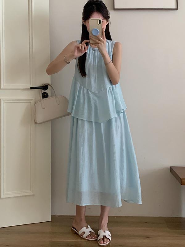 ・素材: テンセル80-90%,ナイロン30%以下・柄: 無地・加工: 接ぎ・首元: ラウンドネック・袖: ノースリーブ・丈: ロング・スカート型: Aライン・ウエスト: ルーズ・デザイン: プルオーバー,フェイクツーピース・色: ブルー,...