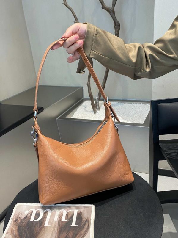 バッグ レディース 本革 ショルダーバッグ 斜めがけ ハンドバッグ 通勤 街歩き シンプル ソフト ナチュ..