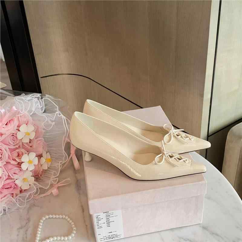 パンプス レディース 尖頭 ストラップ リボン ヒョウ柄 フレンチスタイル ハイヒール ローカット 羊皮..