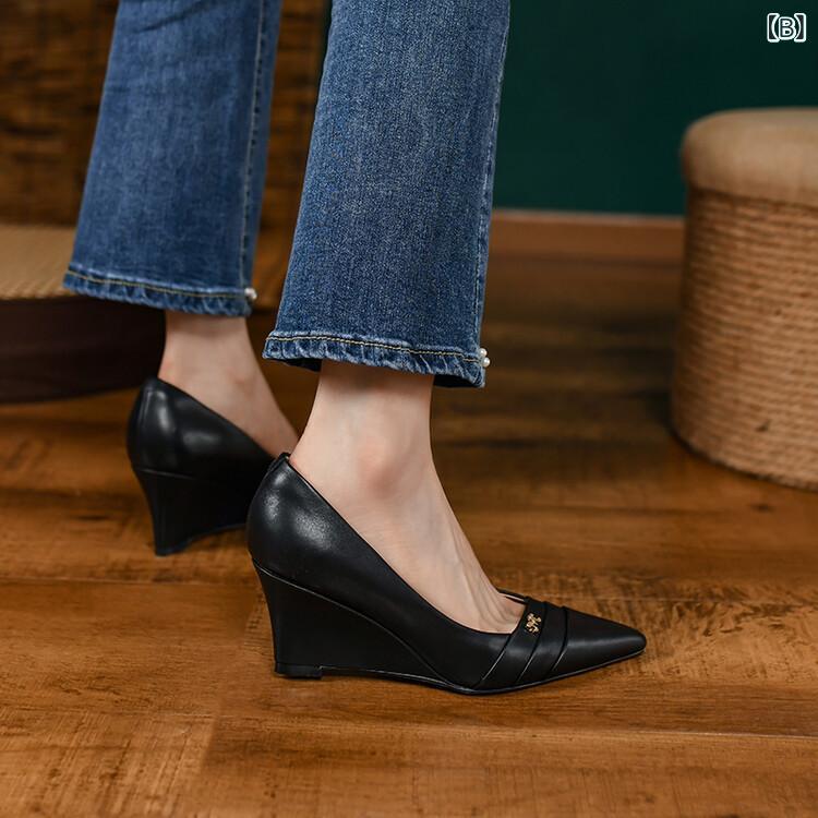 レディース パンプス ポインテッドトゥ ウェッジヒール オフホワイト シンプル 春秋 女性シューズ 軽量 快適 通勤 デイリー
