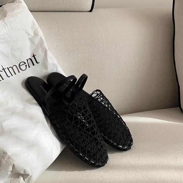 サンダル レディース 春夏 透け感 ユニークデザイン フラット ストラップ トゥカバー 外出用 インフル..