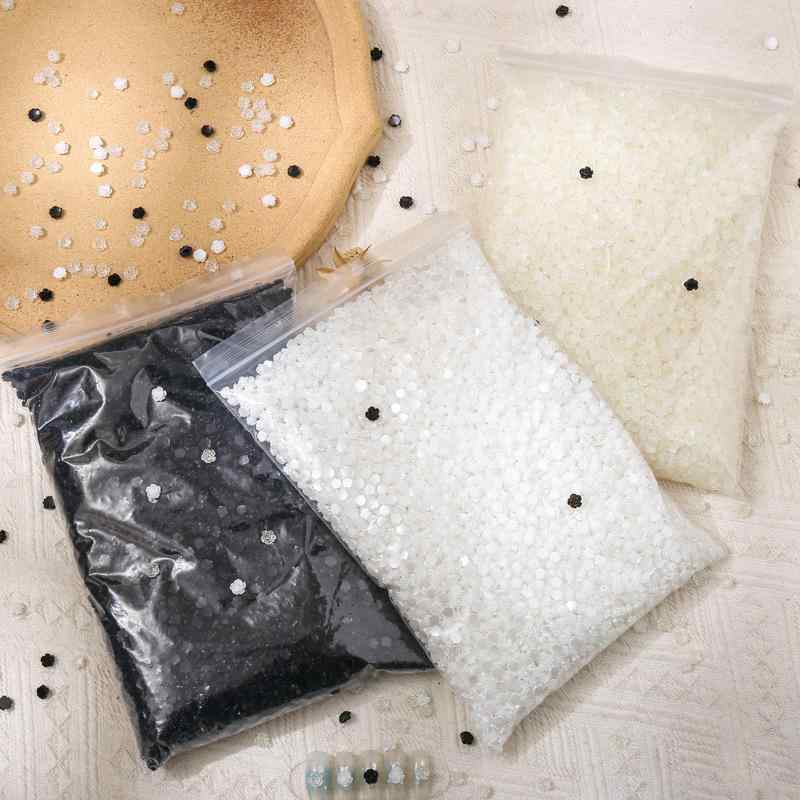 ネイルパーツ レディース オーロラ ツバキフラワー 6mm バラモチーフ 白色パール 黒光沢 樹脂 装飾 チャーム キラキラ デザイン アクセサリー ネイルアート 用品 フラワーモチーフ 輝き 繊細 カット 透明感 付け方簡単 耐久性 豊富 カラーバリエ