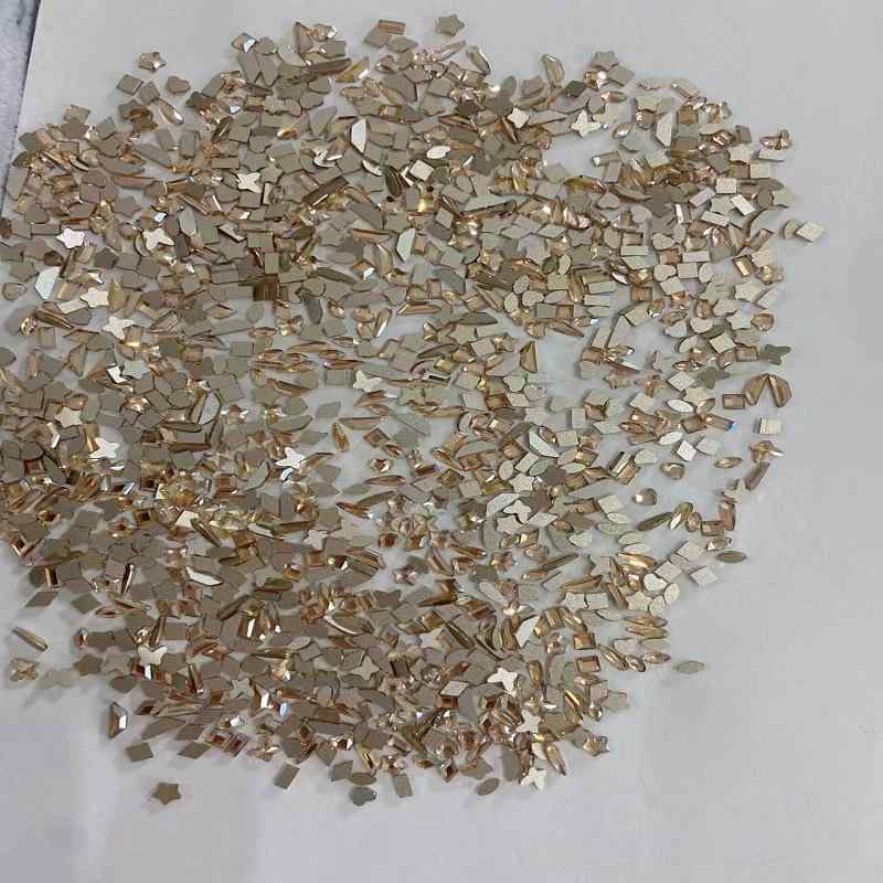 ネイルストーン レディース シャンパンカラー ミニ 平底 異形 クリスタルパーツ ネイルアクセサリー 装飾品 1440個セット ネイルアート用 キラキラ 輝き デザイン