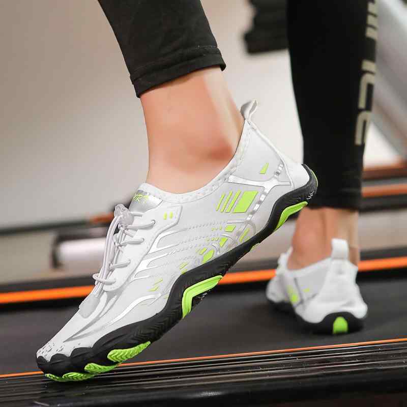 トレーニングシューズ 男女兼用 室内フィットネス 縄跳び ランニング アウトドア 通気性 防滑 速乾 軽量 渓流 ハイキング