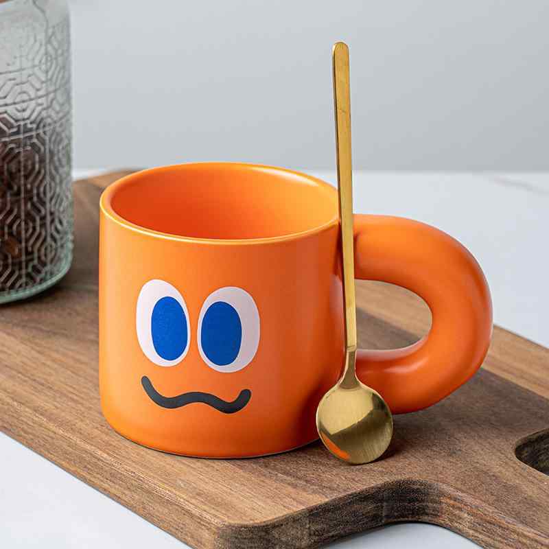 マグカップ 陶器 にんじん オレンジ キャラクター スマイリー スマイル コーヒーカップ ティーカップ ぽってり 丸型 コップ かわいい おしゃれ トレンド インスタ映え キッチン 食器 雑貨 普段使い 家庭用 プレゼント ギフト