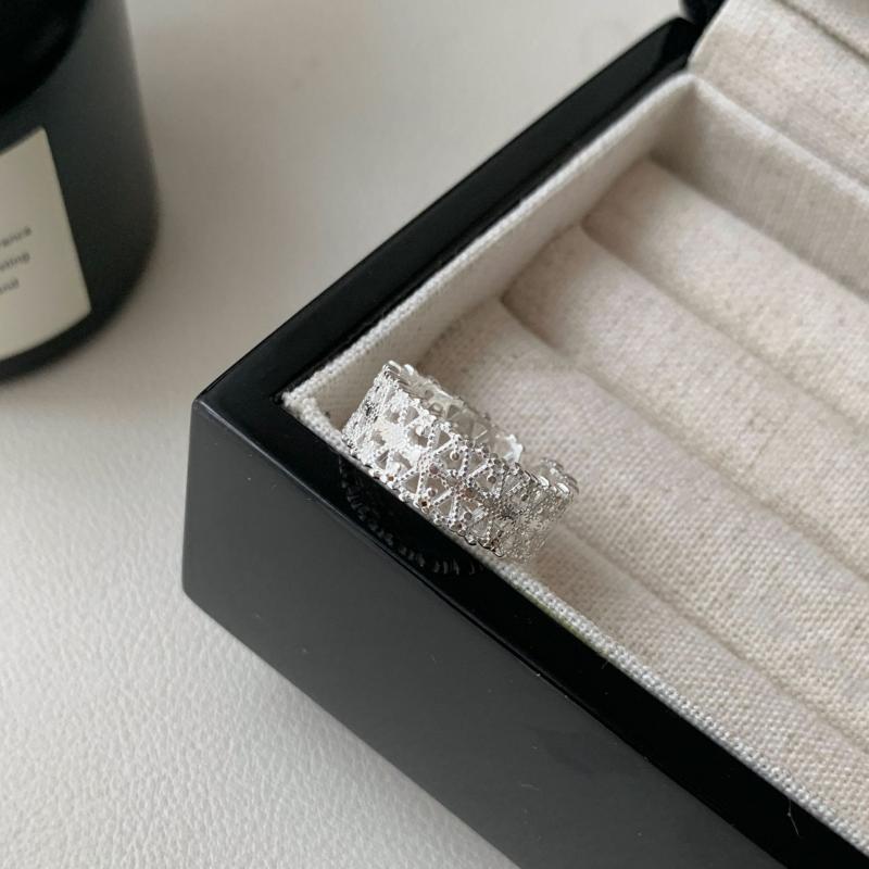 指輪 レディース 透かしレース フレンチレトロ 高級感 ユニークデザイン 女性用 ヴィンテージ アクセサ..