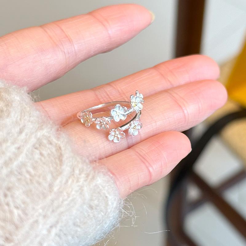 指輪 レディース 925シルバー 梅の花モチーフ 開口 シンプル 純銀色 小衆デザイン かわいい 花モチーフ..