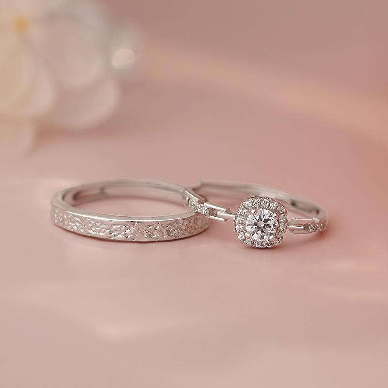 指輪 男女兼用 純銀 高級感 プリーツ加工 方形デザイン ペアリング サイズ調整可能 ラブリーアクセサリ..