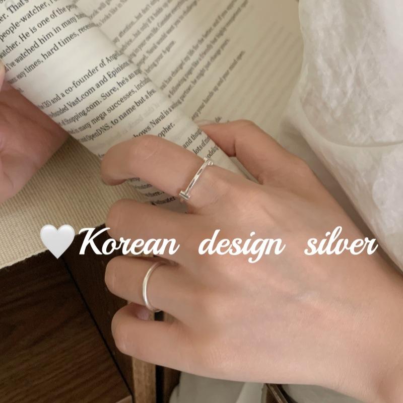 指輪 レディース 韓国風 シンプル アクセサリー S925 純銀 T イニシャル 開口デザイン 重ね付け 高級感..